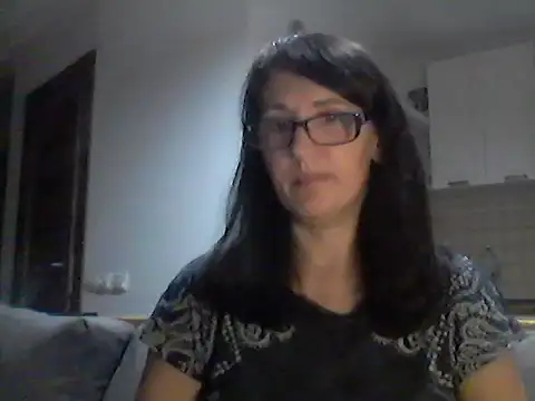 Elena48324 online show from June 25, 2026, 5:28 pm