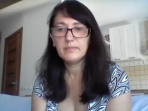 Elena48324 online show from July 4, 2026, 5:57 am