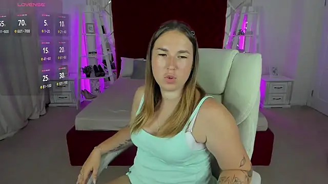 Sofii darling online show from July 20, 2026, 5:04 pm