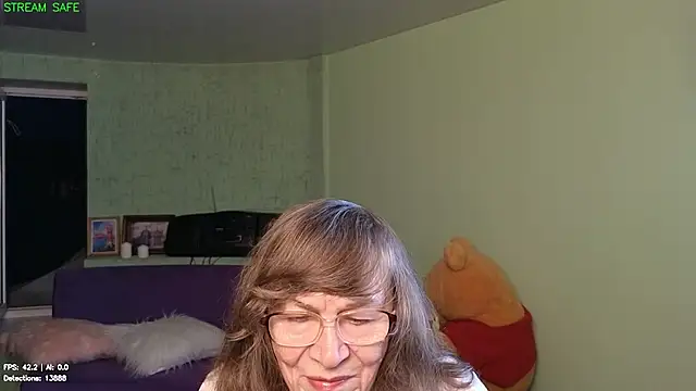 Snapshot of Betty_Brick chatting on July 12, 2026, 5:59 pm Betty Brick online show from July 12, 2026, 5:59 pm