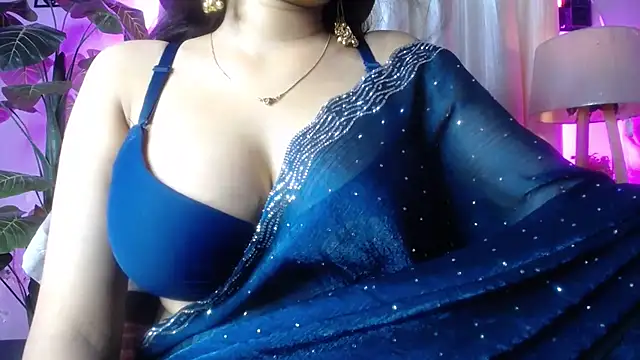 kiara 1122 online show from July 24, 2026, 11:14 pm