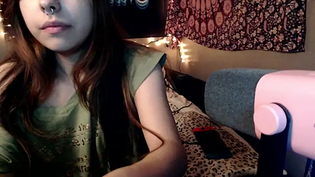 London Ray online show from July 25, 2026, 9:34 pm