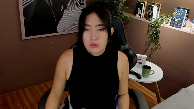 Skyyle  online show from July 16, 2026, 1:28 pm