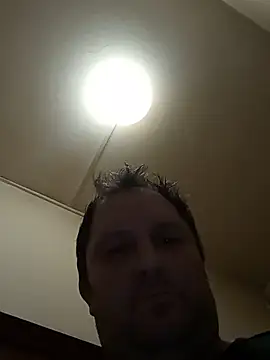 fabiojuve81 online show from June 14, 2026, 2:57 am