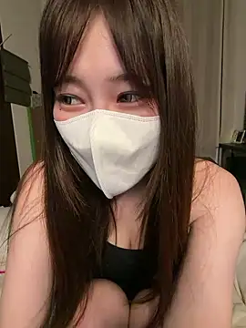 MOEMOE-Q online show from May 13, 2026, 5:21 pm