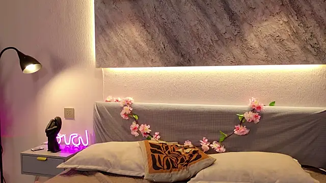 MilkMeSoftly online show from July 23, 2026, 8:23 am