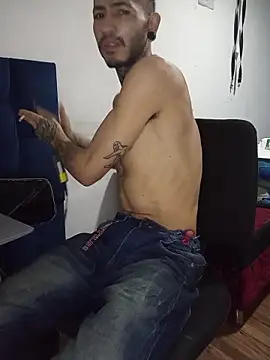 Tattoboy19cm online show from July 13, 2026, 11:18 pm