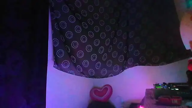 DjDiCKmannOnE online show from July 21, 2026, 8:33 pm