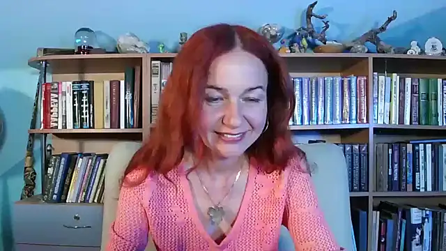 Foxilady357 online show from May 11, 2026, 1:39 pm