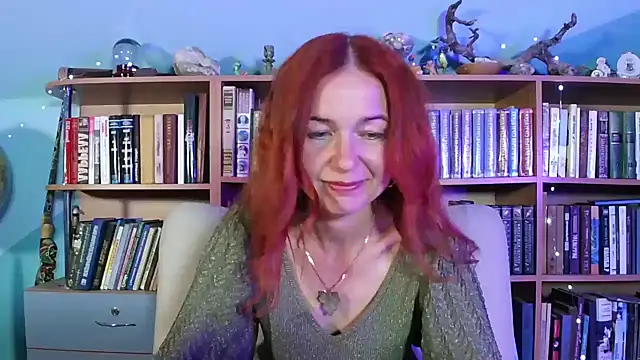 Foxilady357 online show from May 13, 2026, 1:19 pm