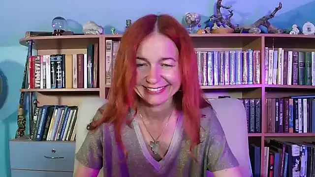 Foxilady357 online show from May 20, 2026, 2:23 pm
