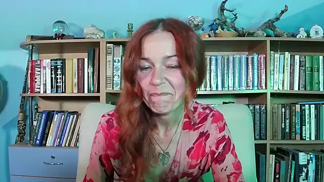 Foxilady357 online show from June 4, 2026, 1:39 pm