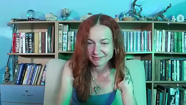 Foxilady357 online show from June 20, 2026, 2:20 pm