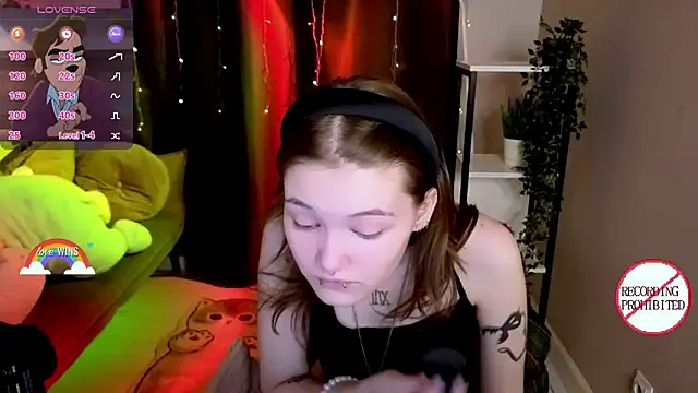 Dilara xBaby online show from July 25, 2026, 9:45 pm