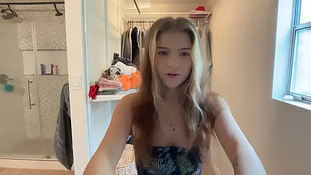 kykybaby4444 online show from June 14, 2026, 3:25 pm