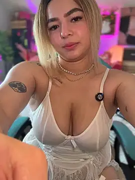 OriannaFox online show from June 22, 2026, 5:10 pm