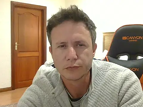 TroyDieselXXX online show from June 21, 2026, 6:43 pm