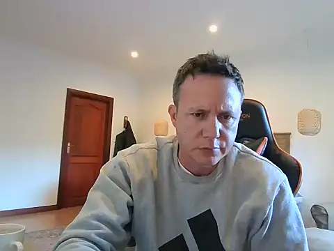 TroyDieselXXX online show from July 17, 2026, 5:47 am