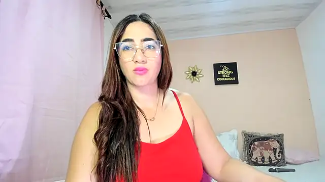 TamiDesire online show from June 12, 2026, 5:12 pm