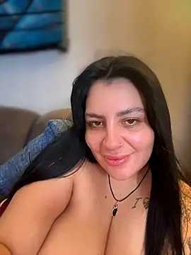 victoria amatista  online show from July 24, 2026, 4:38 pm