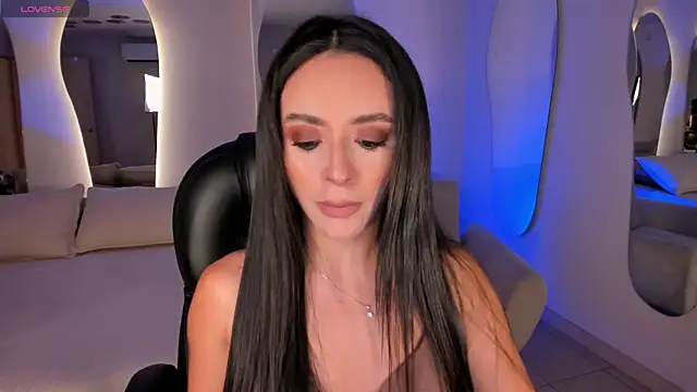 IsabellaMoreau online show from August 1, 2026, 8:08 pm