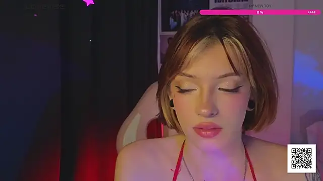 Moonlightt 21 online show from July 12, 2026, 8:11 pm