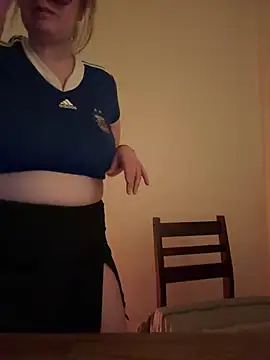 Granlady7 online show from June 17, 2026, 7:04 pm