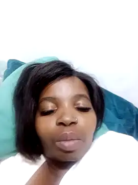 Snapshot of ShySexyBaddiexx chatting on November 26, 2025, 10:22 pm ShySexyBaddiexx online show from November 26, 2025, 10:22 pm