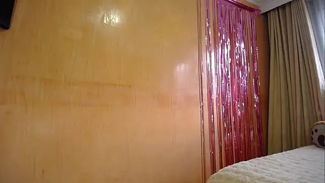 miss lilieth online show from July 25, 2026, 2:47 pm