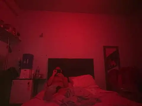 Kellye hotTs online show from July 27, 2026, 12:17 am