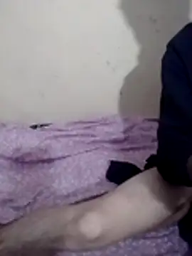 Lunaty00 online show from July 20, 2026, 7:33 am