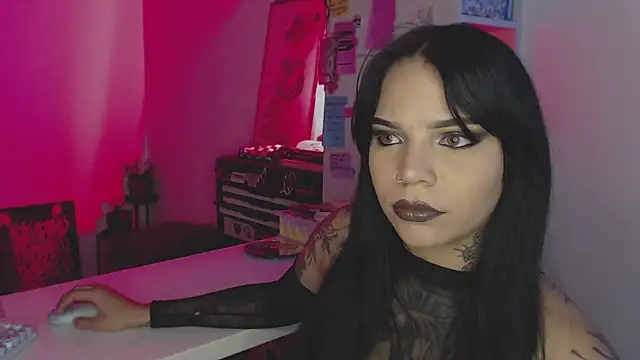 aleksanoir online show from June 5, 2026, 3:07 pm