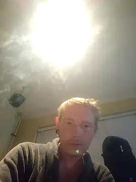 piercingpik online show from May 3, 2026, 9:10 pm