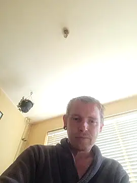 piercingpik online show from May 18, 2026, 9:48 am