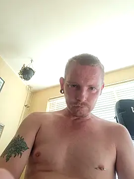 piercingpik online show from July 14, 2026, 7:57 am