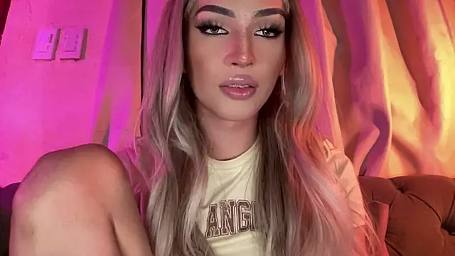 Alicegreenexx online show from July 14, 2026, 6:13 pm