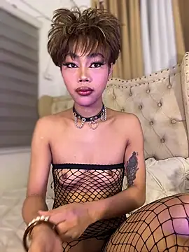 Innocent yanixx69 online show from July 18, 2026, 8:34 pm