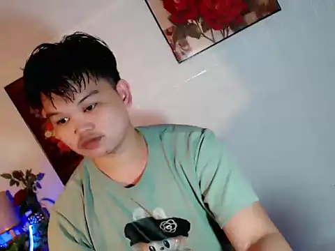 Reynelcock online show from June 26, 2026, 4:11 pm