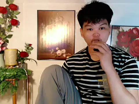 Reynelcock online show from July 18, 2026, 9:35 am