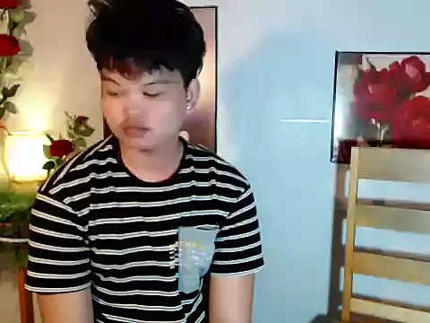 Reynelcock online show from July 19, 2026, 4:38 am