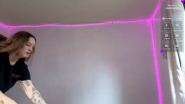 dustbunni0414 online show from June 17, 2026, 2:07 pm