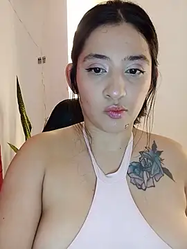 VALENTINA ROUSE  online show from July 11, 2026, 9:27 pm