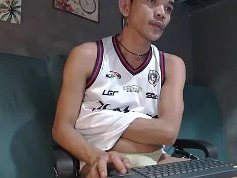 Natsboii online show from July 19, 2026, 9:18 pm