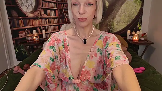 HaileeAtHome online show from June 24, 2026, 5:01 pm