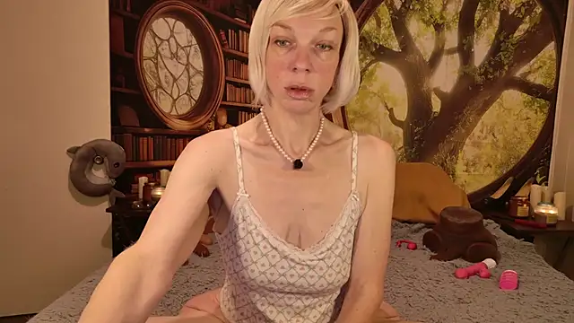 HaileeAtHome online show from July 23, 2026, 11:30 am