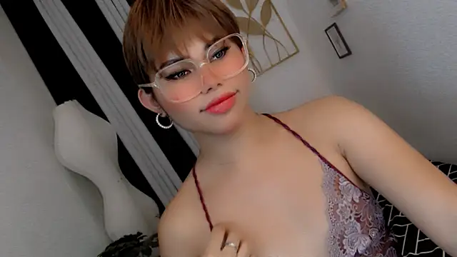 PrettyBlythes TS online show from June 16, 2026, 12:35 am