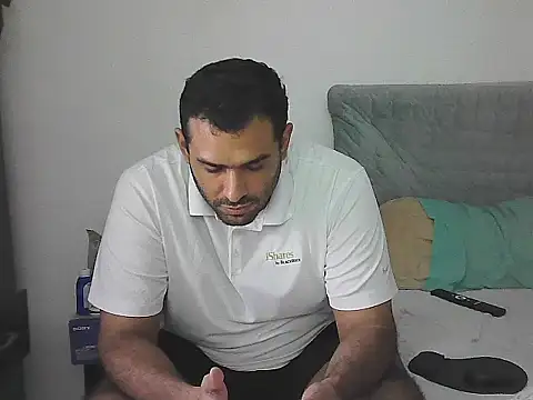 morenocabro10 online show from June 12, 2026, 6:12 am