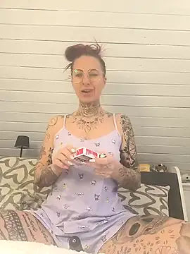 Snapshot of Dirty_Mel chatting on January 17, 2026, 10:20 am Dirty Mel online show from January 17, 2026, 10:20 am