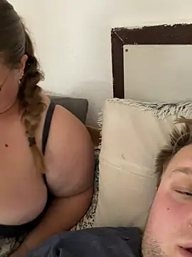 CurvyPaar2 online show from July 22, 2026, 4:10 pm