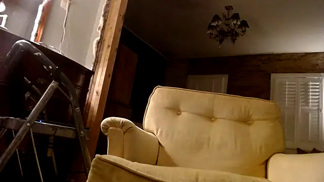 chuck steele online show from July 8, 2026, 3:44 am